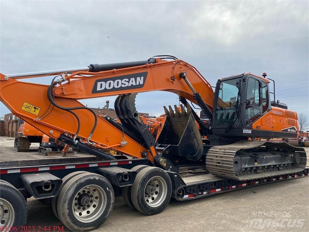 Develon DX255 LC-7 대형 굴삭기 29톤 이상