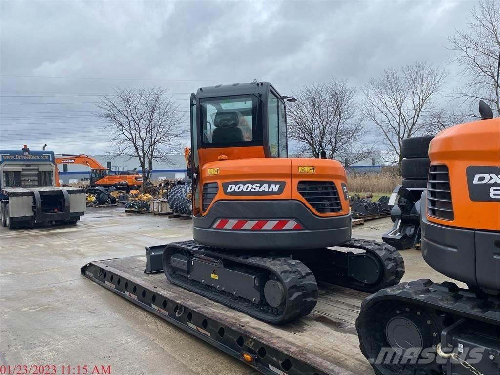 Develon DX62R-3 대형 굴삭기 29톤 이상