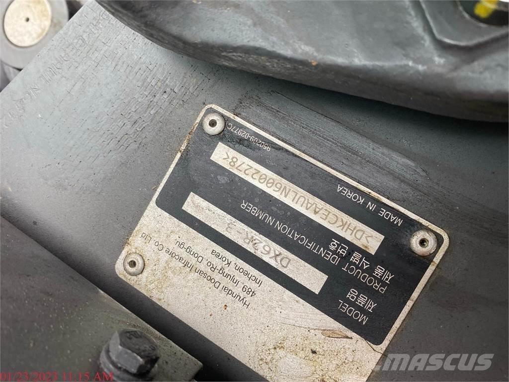 Develon DX62R-3 대형 굴삭기 29톤 이상