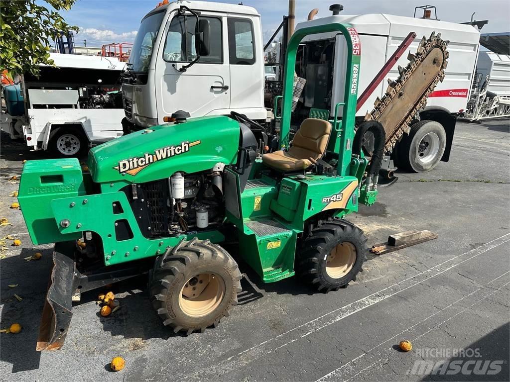 Ditch Witch RT45 트렌처