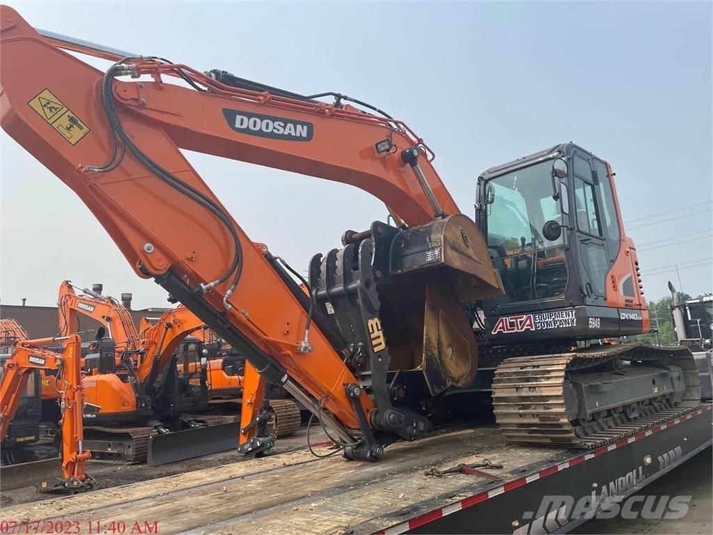 Doosan DX140 LC-5 대형 굴삭기 29톤 이상