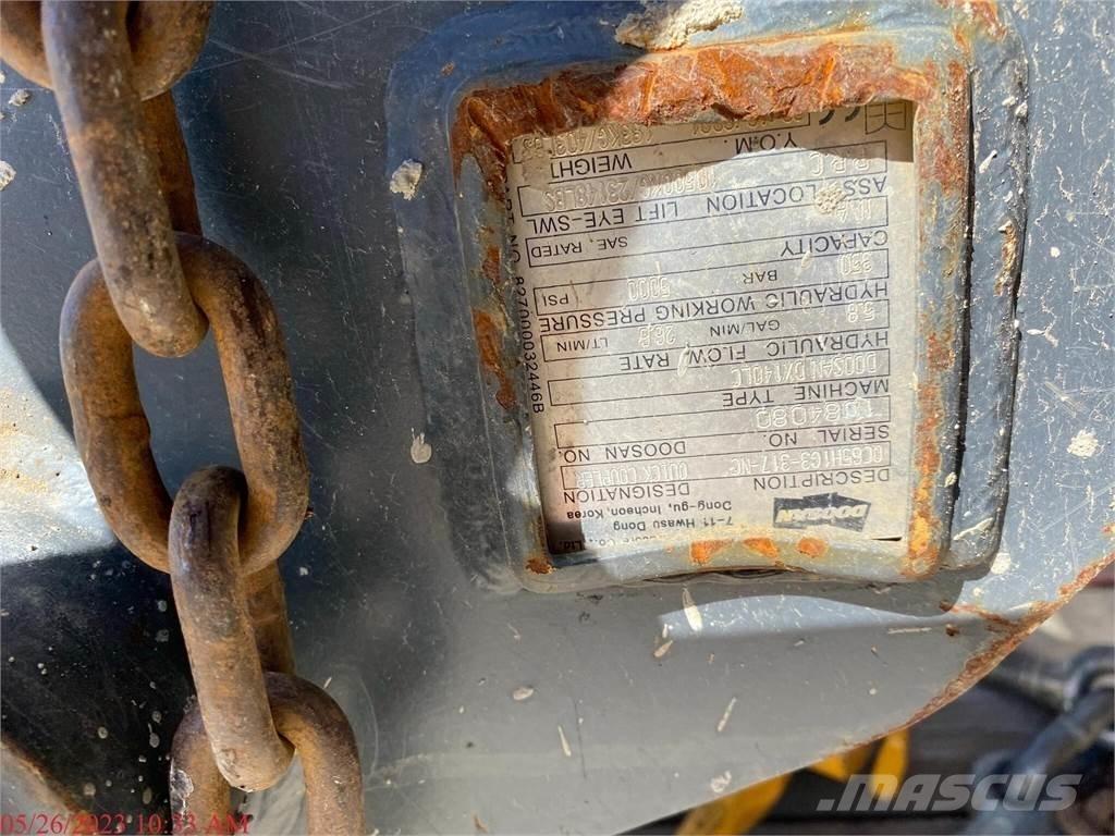 Doosan DX140 LCR-5 대형 굴삭기 29톤 이상