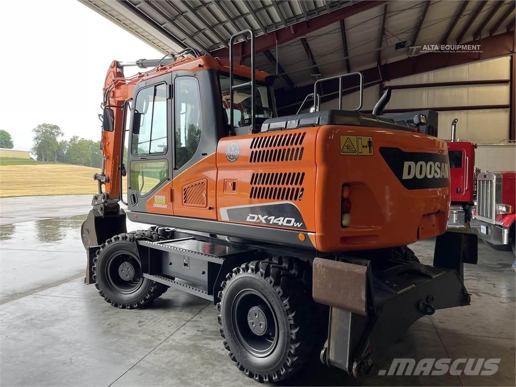 Doosan DX140W-5  휠 굴삭기