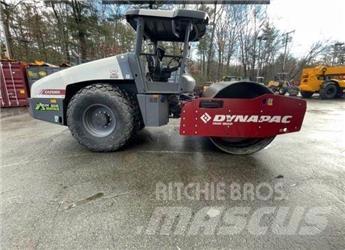 Dynapac CA2500D 트윈 드럼 롤러
