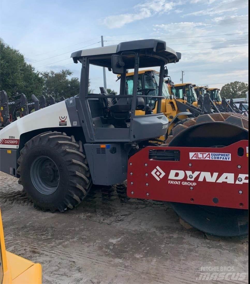 Dynapac CA2500PD 폐기물 다짐기