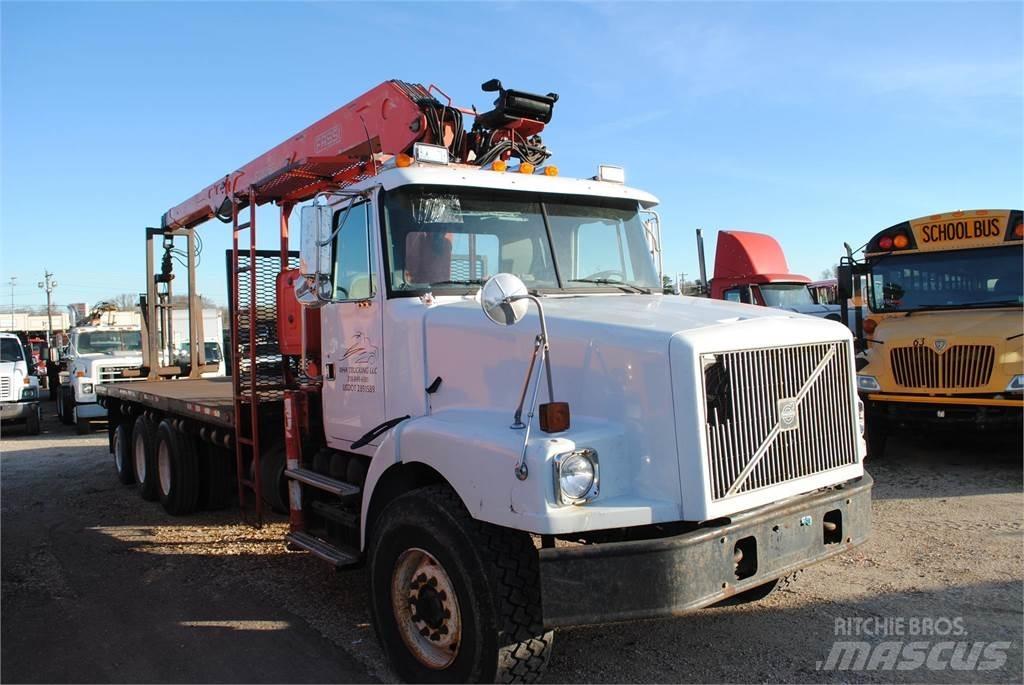 Fassi F230SE 굴절식 크레인