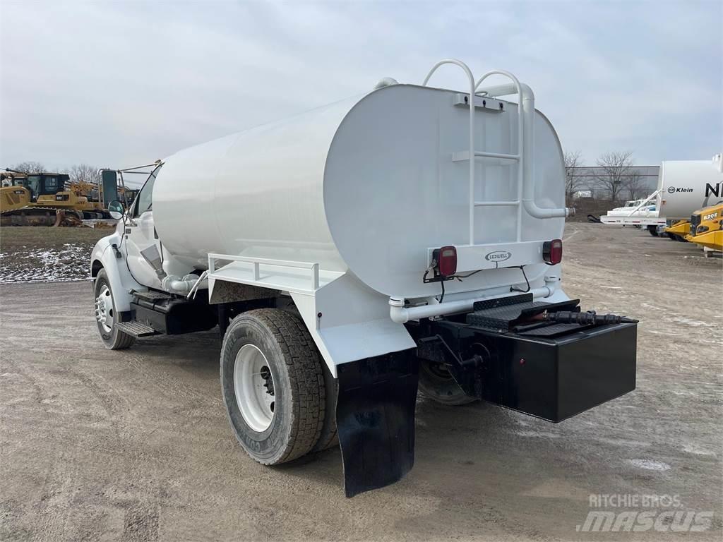 Ford F650 급수차