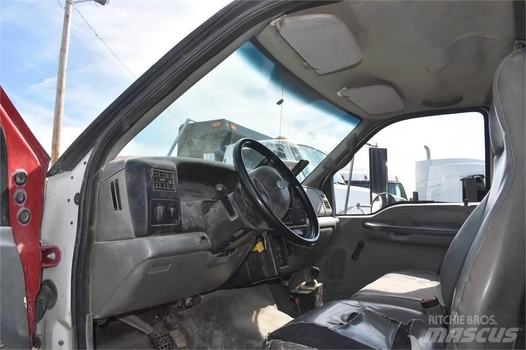 Ford F750 덤프 트럭