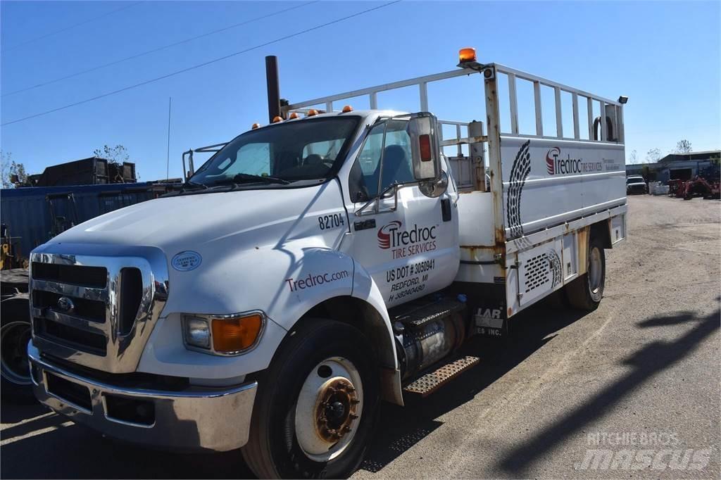 Ford F750 시립/다목적 차량