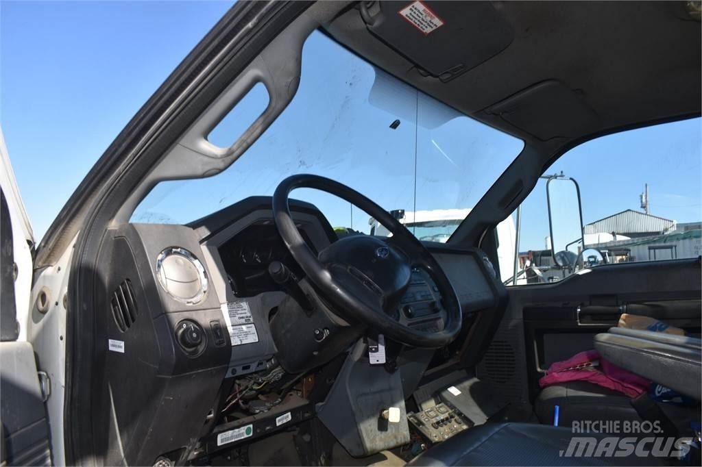 Ford F750 시립/다목적 차량