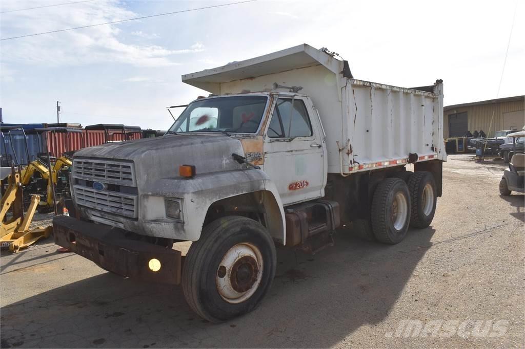 Ford F900 덤프 트럭
