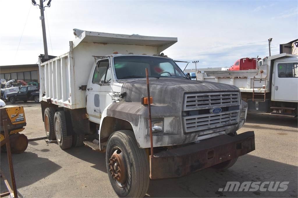 Ford F900 덤프 트럭