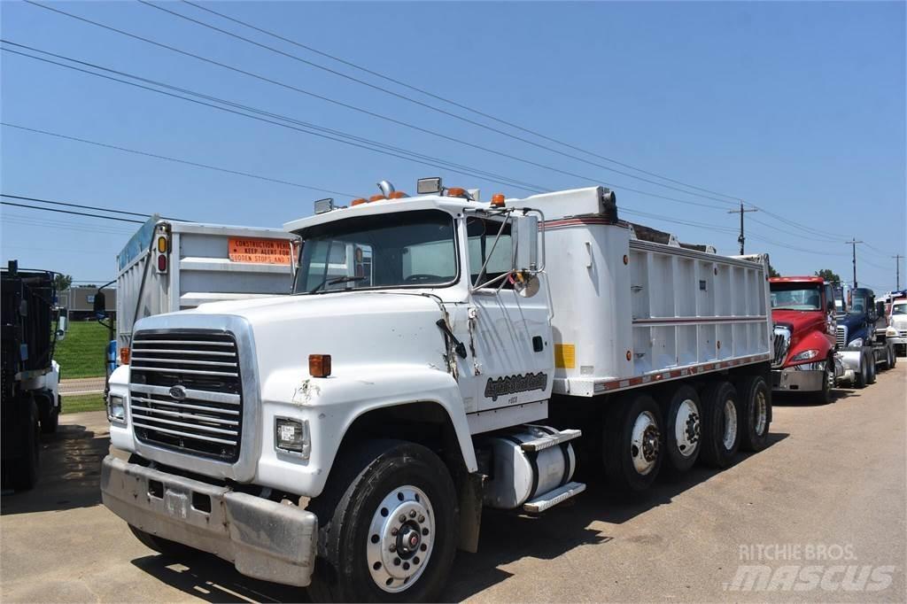 Ford LT9000 덤프 트럭