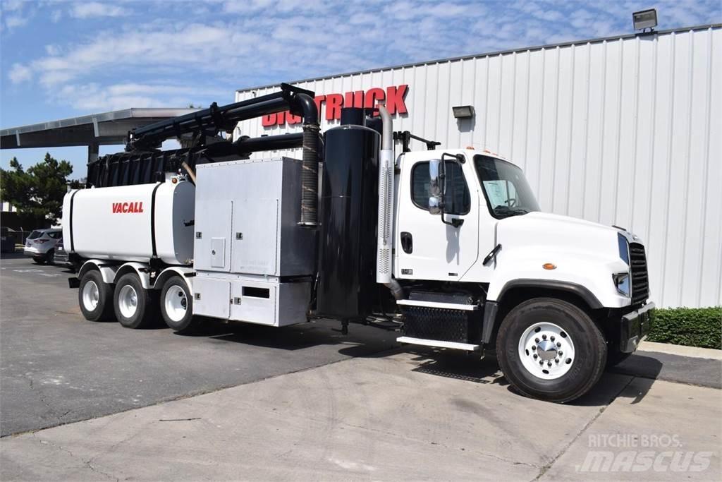 Freightliner 114SD 탱커 트럭