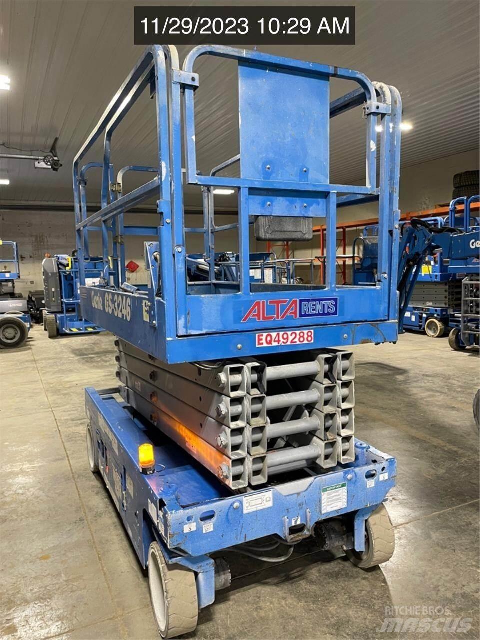Genie GS3246 가위형 리프트