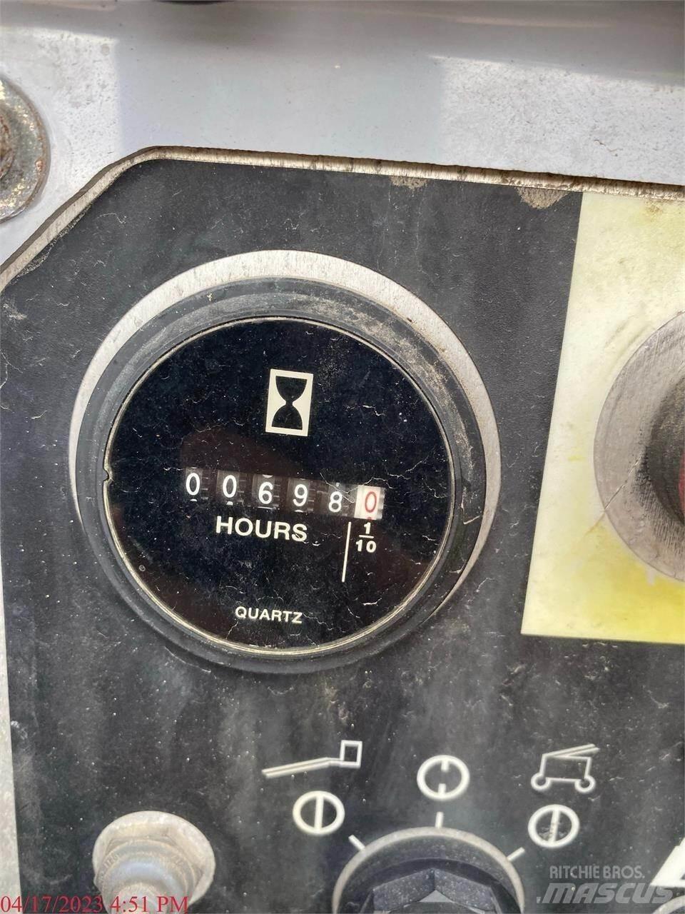 Genie Z30/20N 관절형 전동이동 리프트