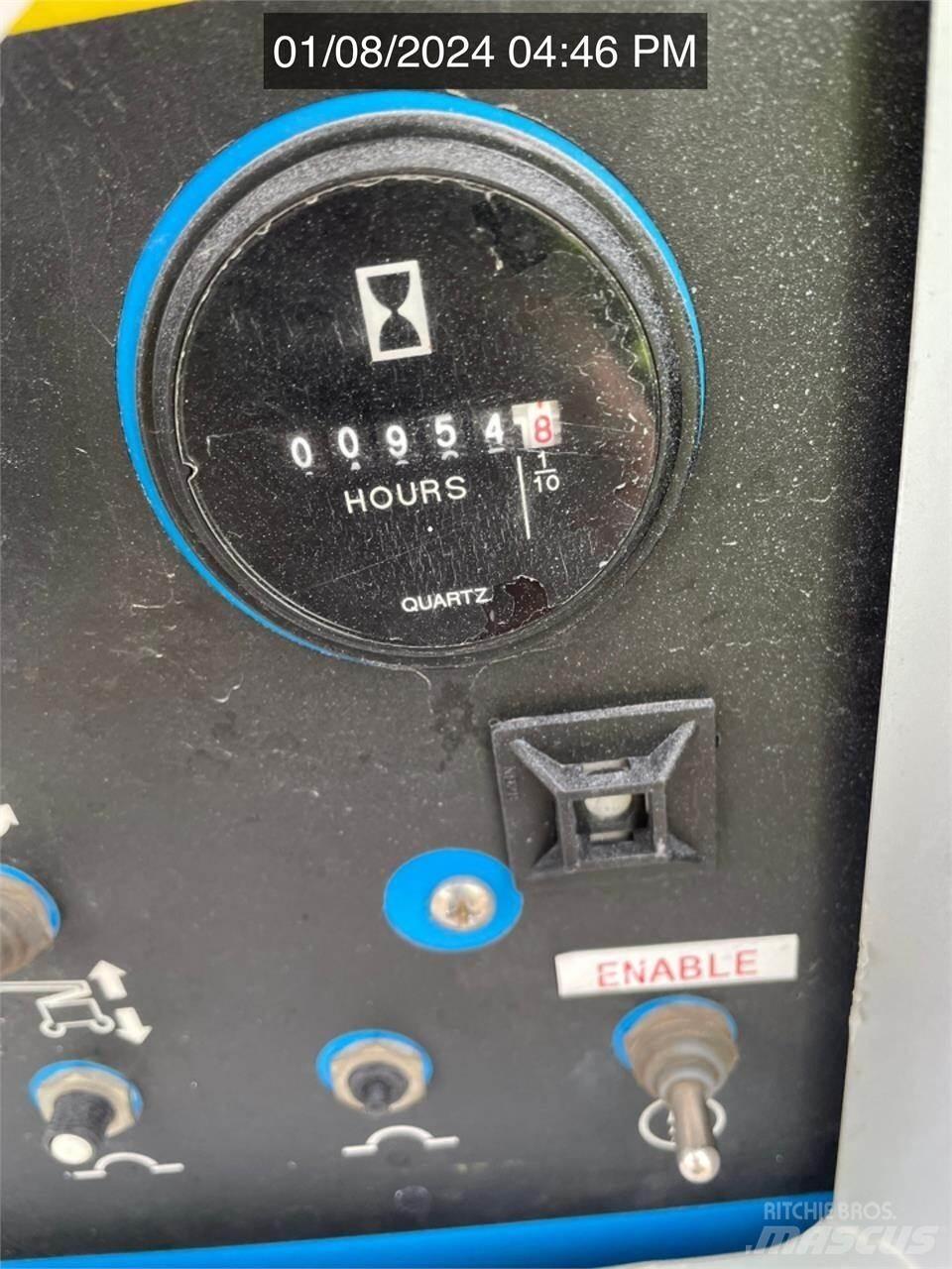 Genie Z40/23N RJ 관절형 전동이동 리프트