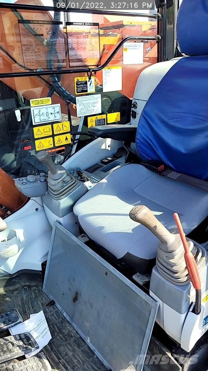 Hitachi ZX225US-6 대형 굴삭기 29톤 이상
