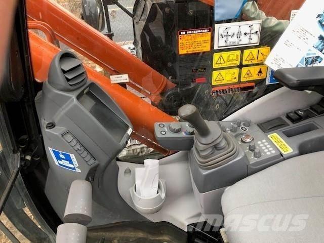 Hitachi ZX225USRK-6 대형 굴삭기 29톤 이상