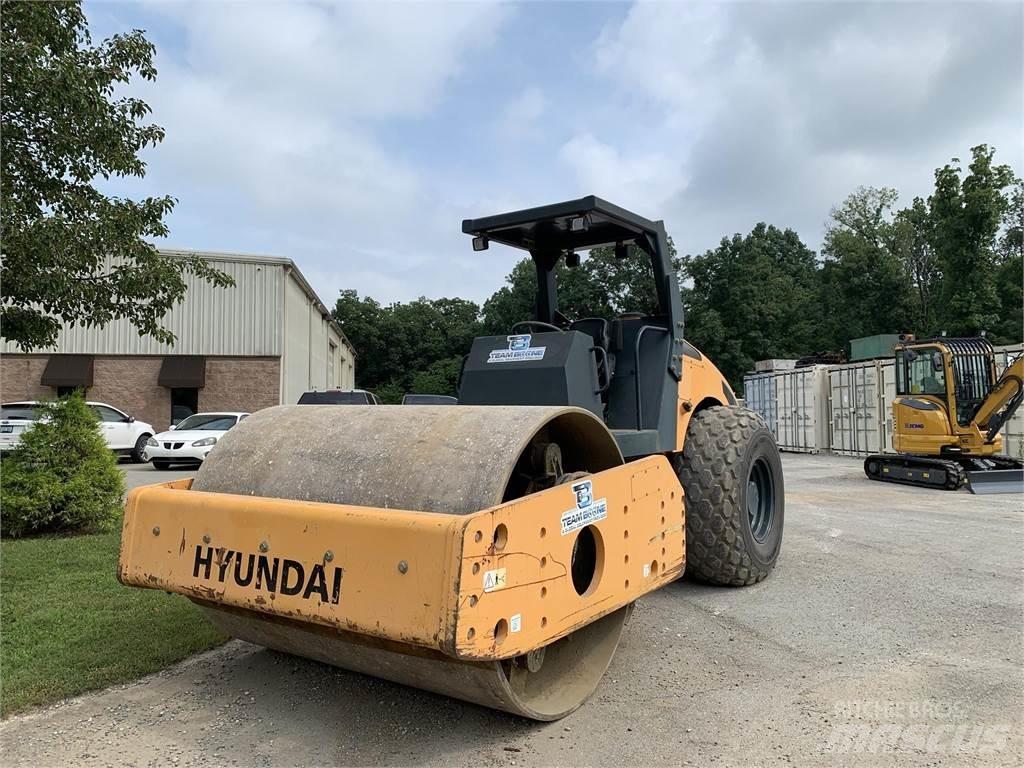 Hyundai HR120C-9 트윈 드럼 롤러