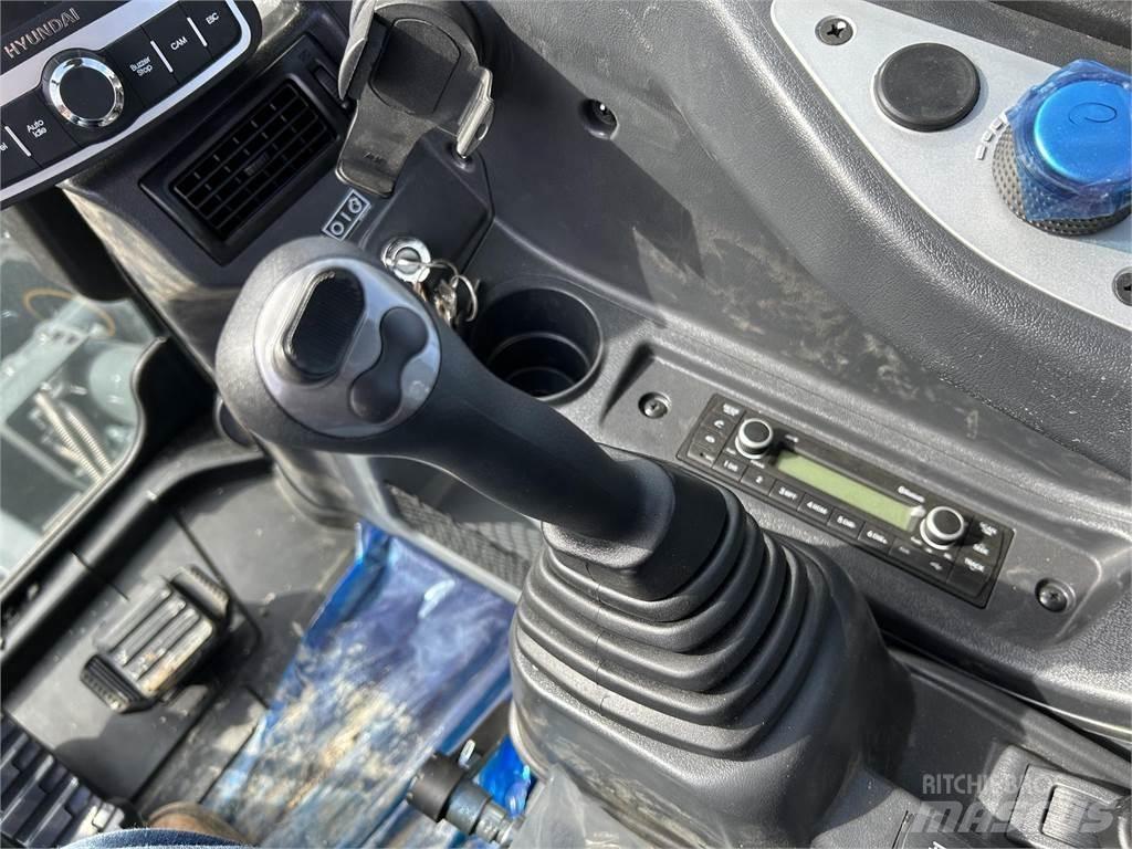 Hyundai HX85A 대형 굴삭기 29톤 이상
