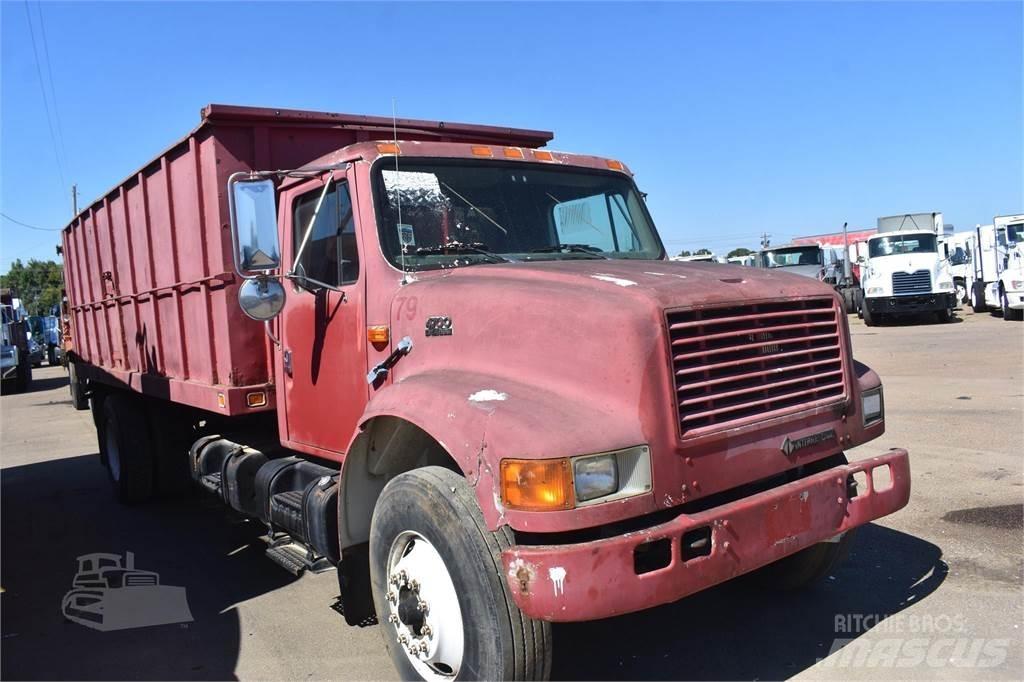 International 4700 덤프 트럭