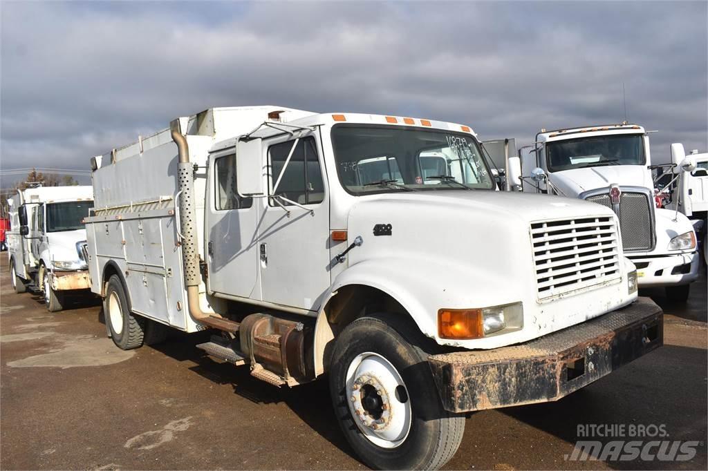International 4700 시립/다목적 차량
