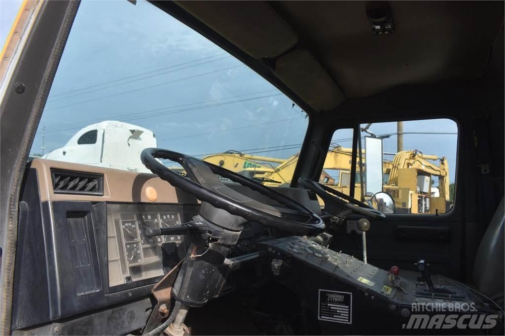 International 4700 청소 트럭