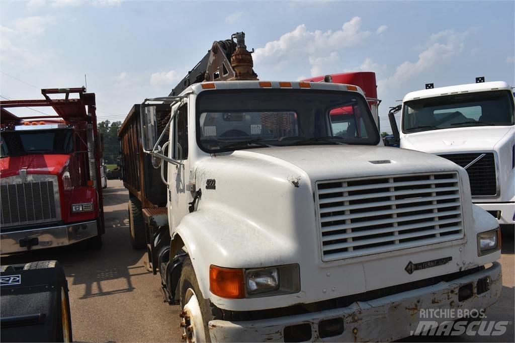 International 4900 크레인 트럭