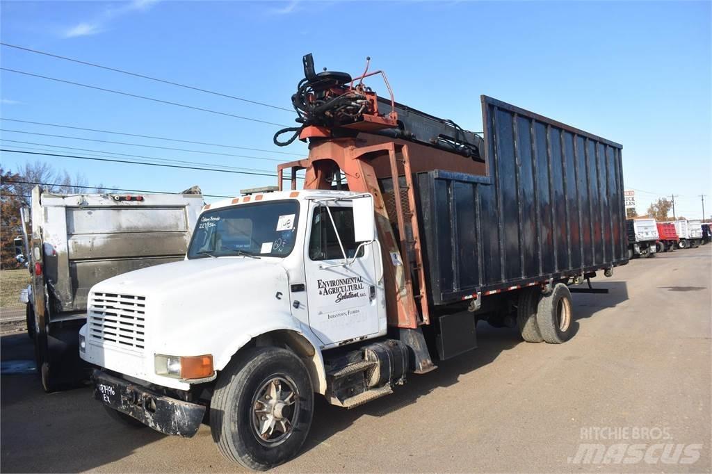 International 4900 크레인 트럭
