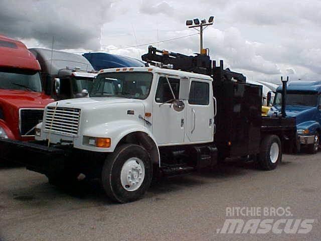 International 4900 시립/다목적 차량