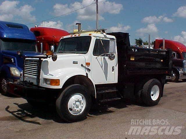 International 4900 덤프 트럭
