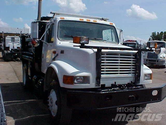 International 4900 덤프 트럭
