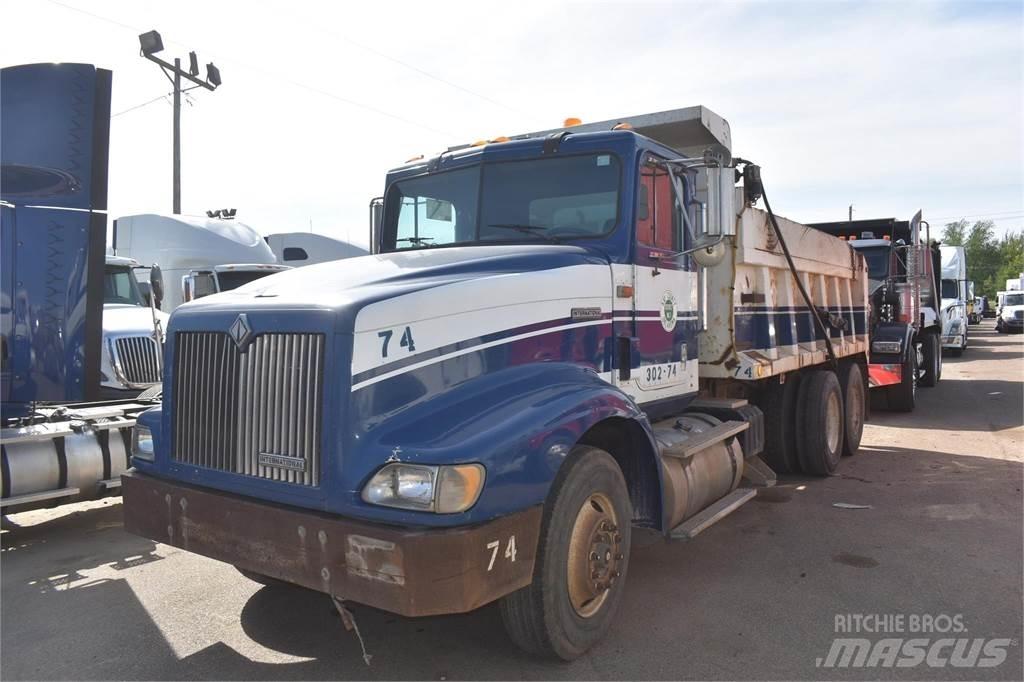 International 9400 덤프 트럭