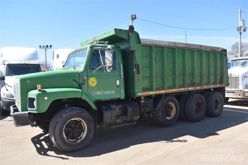 International S2600 덤프 트럭