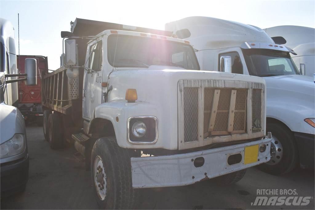 International S2600 덤프 트럭