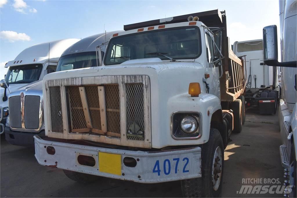 International S2600 덤프 트럭