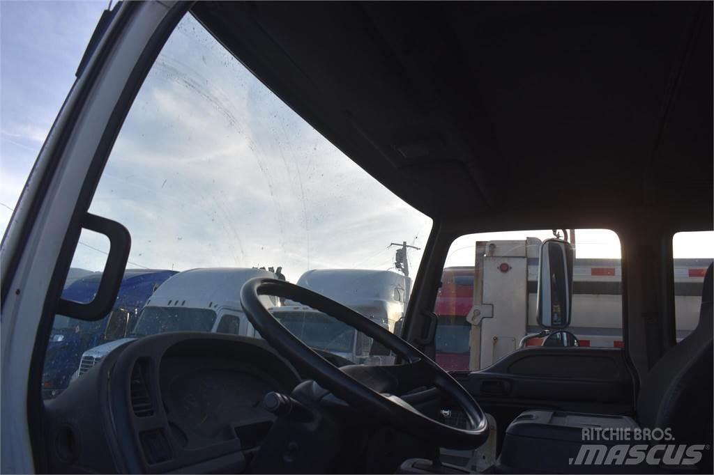 Isuzu FTR 덤프 트럭