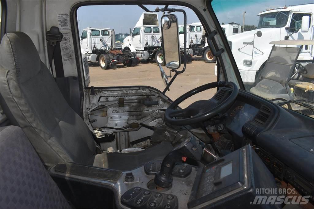 Isuzu NPR 청소 트럭