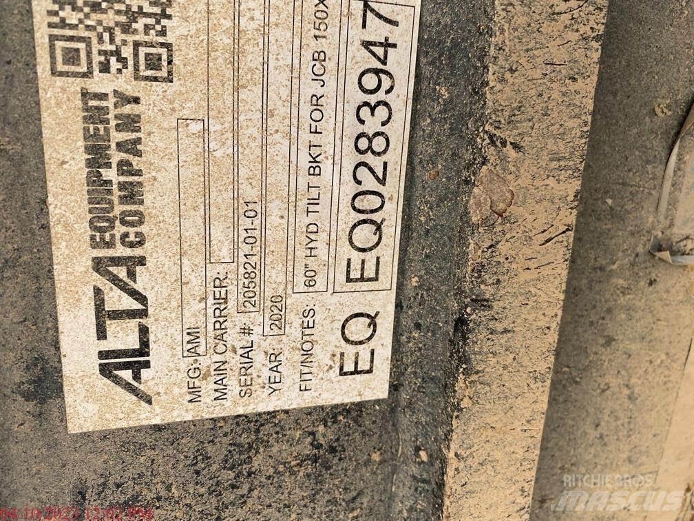 JCB 131X LC 대형 굴삭기 29톤 이상