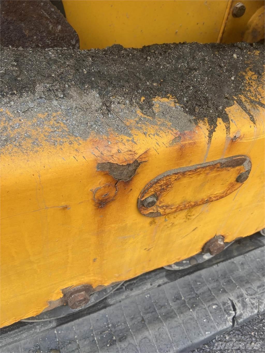 JCB 260T  스키드로더