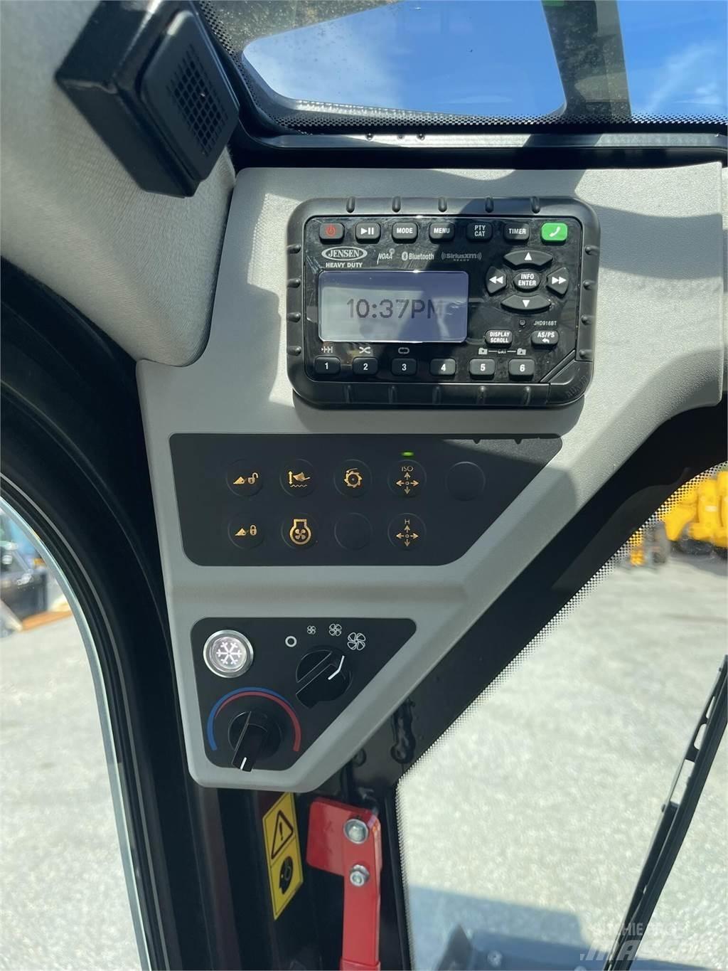 JCB 270  스키드로더