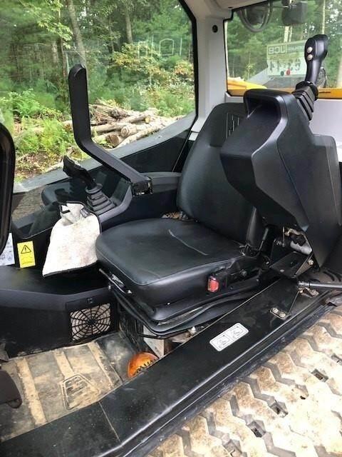 JCB 300T  스키드로더