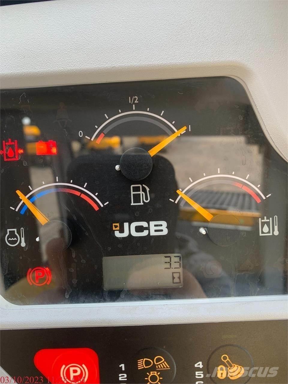 JCB 3TS-8T  스키드로더