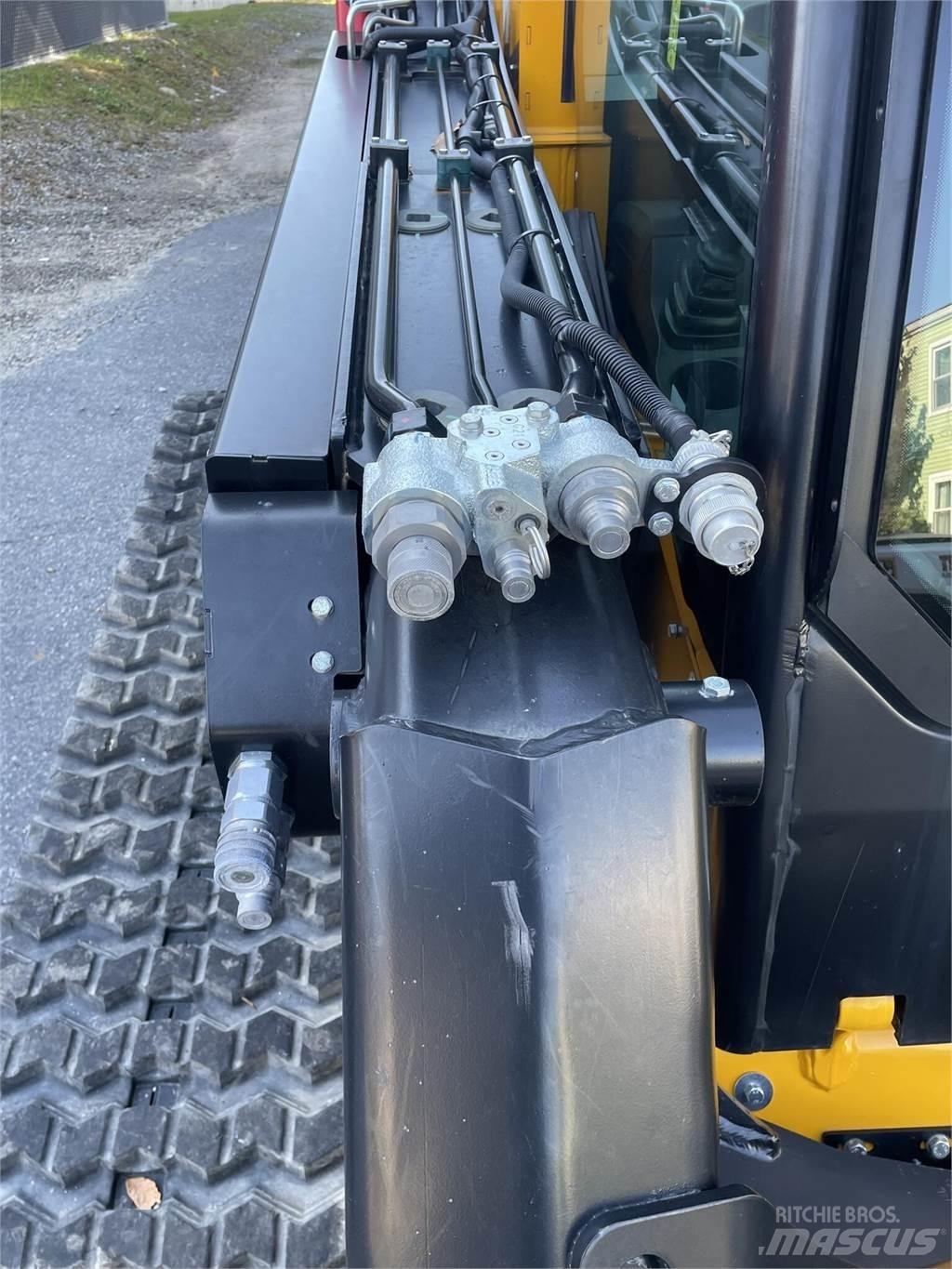 JCB 3TS-8T  스키드로더