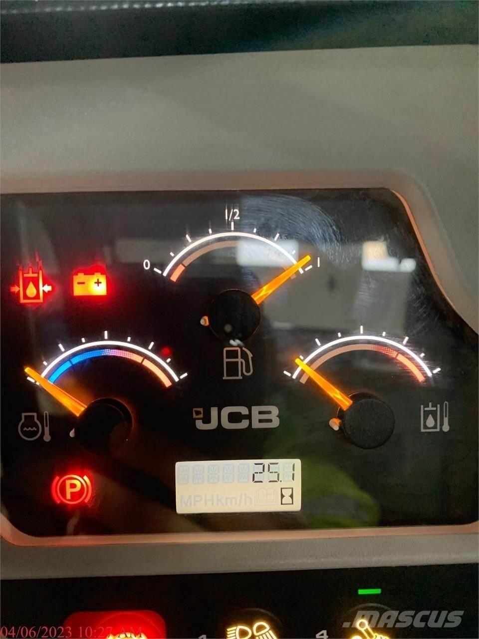 JCB 3TS-8W  스키드로더