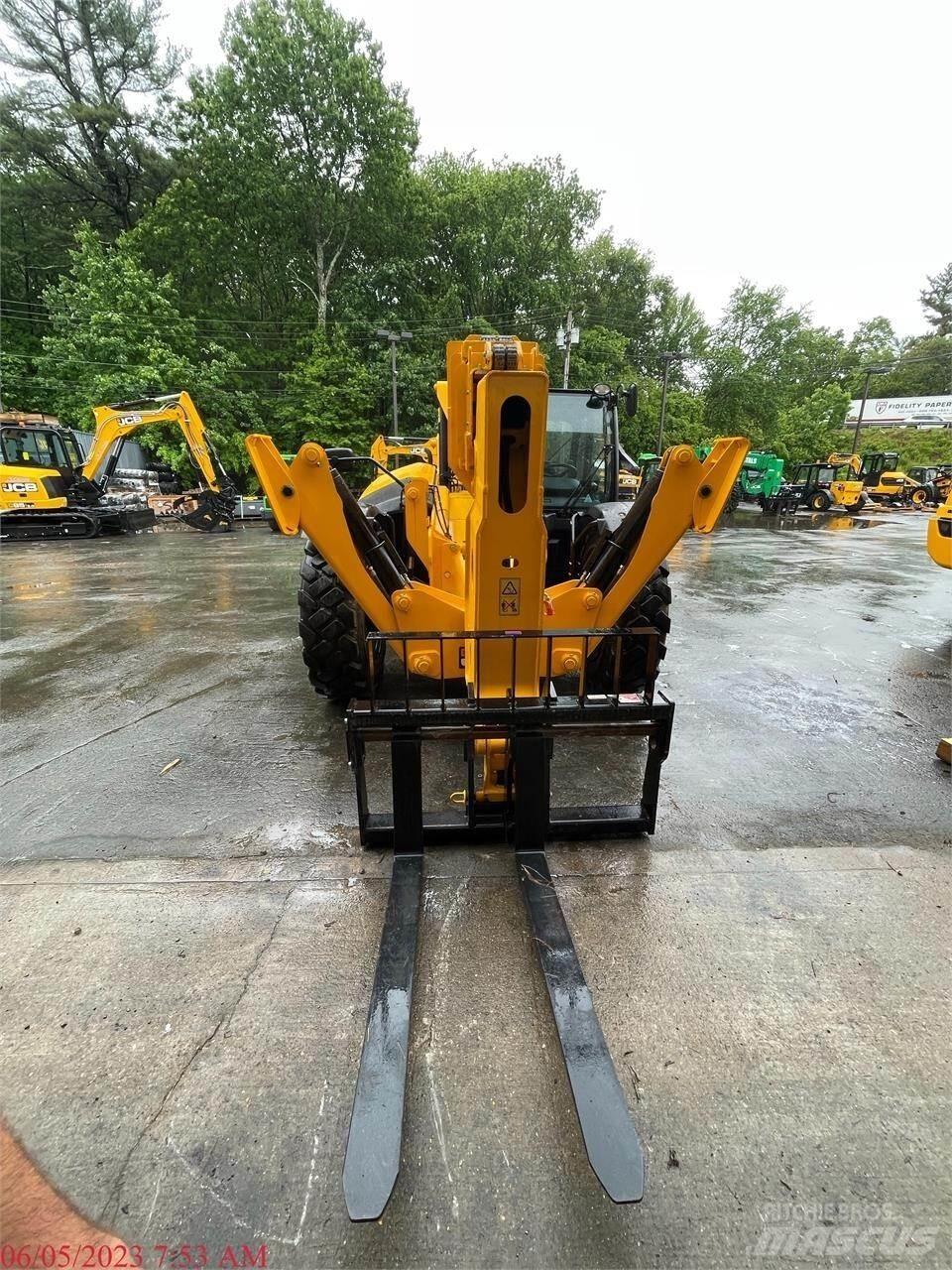 JCB 510-56 텔러 핸들러