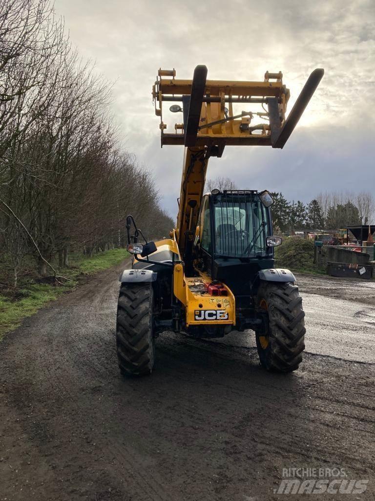 JCB 535-95 텔러 핸들러