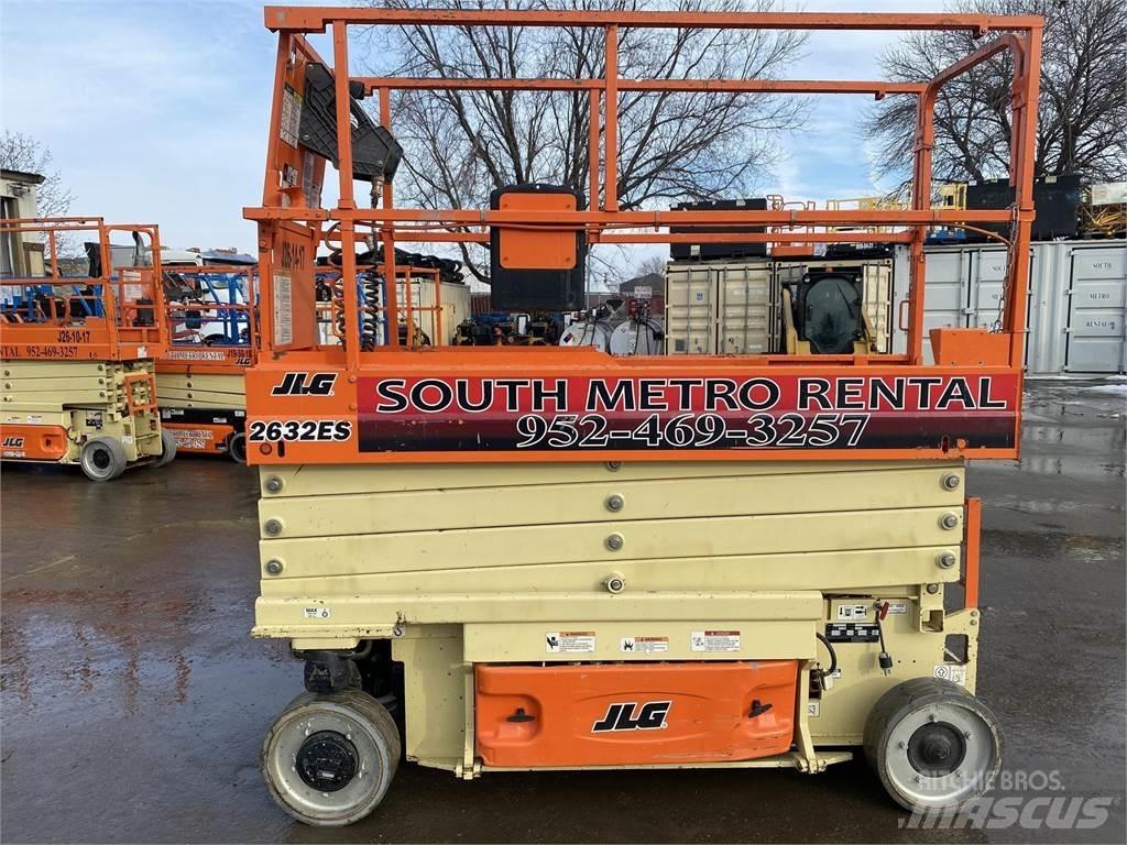 JLG 2632ES 가위형 리프트