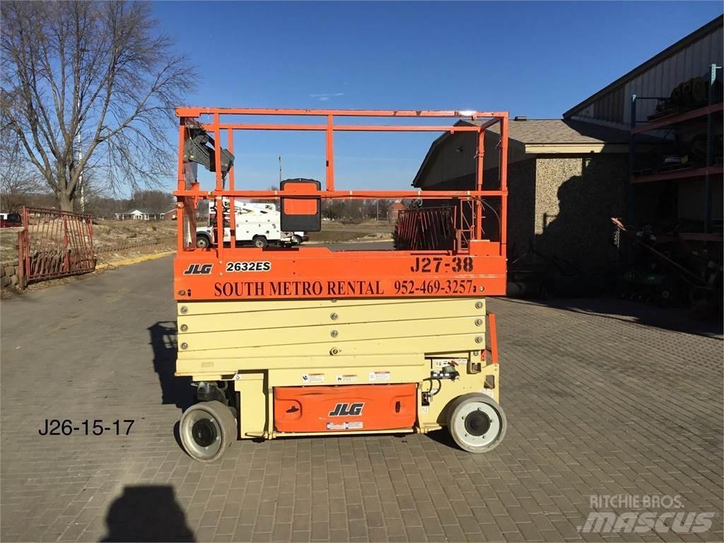 JLG 2632ES 가위형 리프트